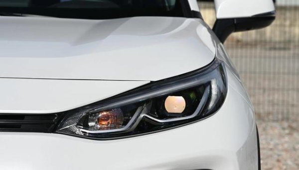 配资投资 丰田终于厚道了！17万多降到12.98万，2.0L+双叉臂，月销10401台